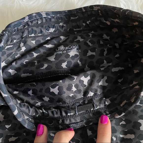 Fabletics High Waisted Leopard Ultracool Leggings - Picture 10 of 16